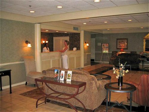 Holiday Inn Monticello 02.[1]